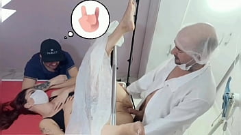 Husband brings wife to an unknown obstetrician for examination